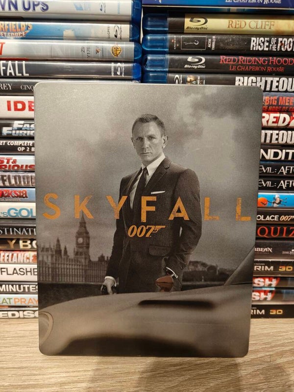 007 Skyfall limited edition steelbook Blu ray