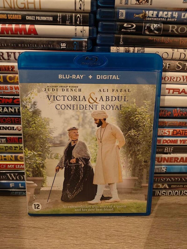 Victoria & Abdul confident royal blu ray