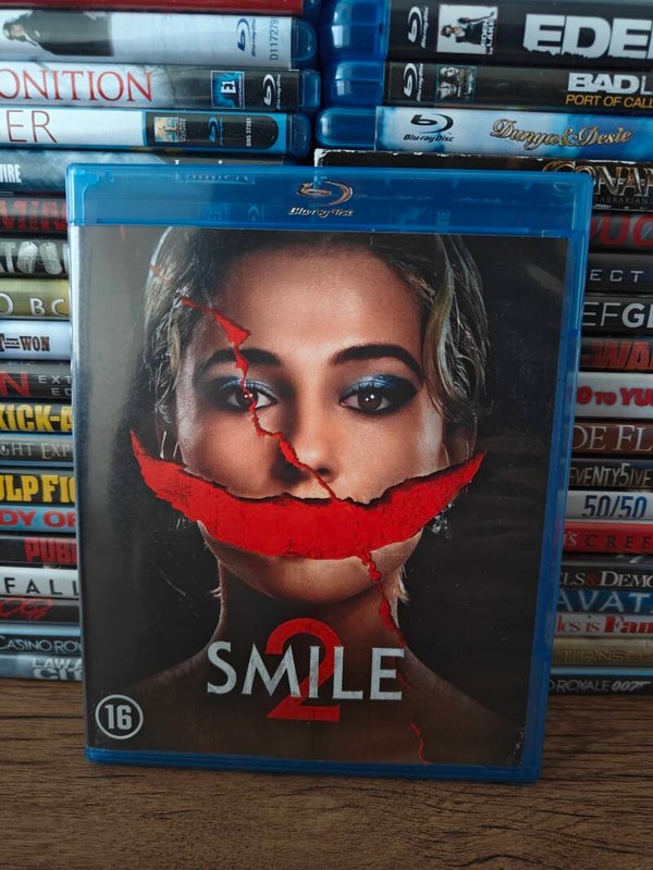 Smile 2 blu ray