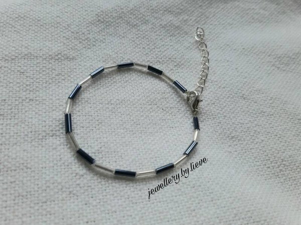 Armbandje buisjes zwart/wit