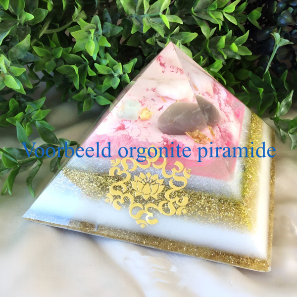 Grote orgonite piramide, speciaal voor jou gemaakt