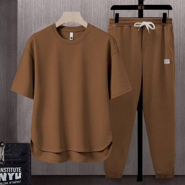 T-shirt and Pants Suit  Fashion