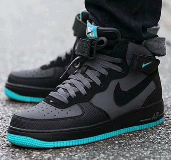 Air Force 1 Mid 07 “Hot Lava” Blue