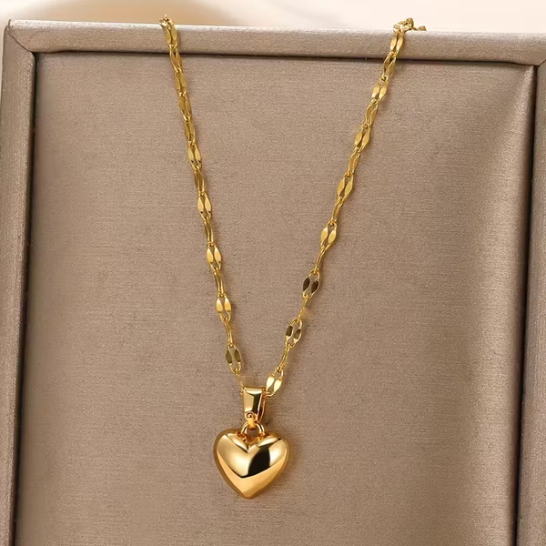 Women's Golden-Tone Heart Pendant Necklace