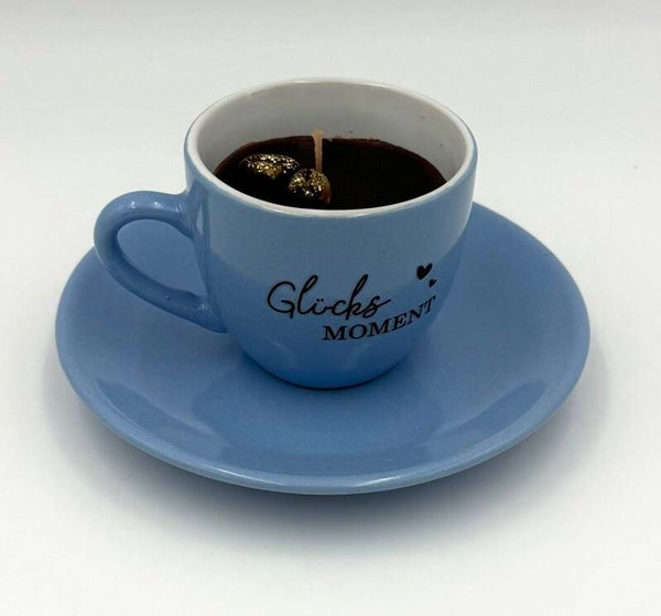 Kerze in Espressotasse mit Spruch