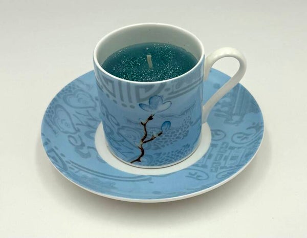 Kerze in Espressotasse