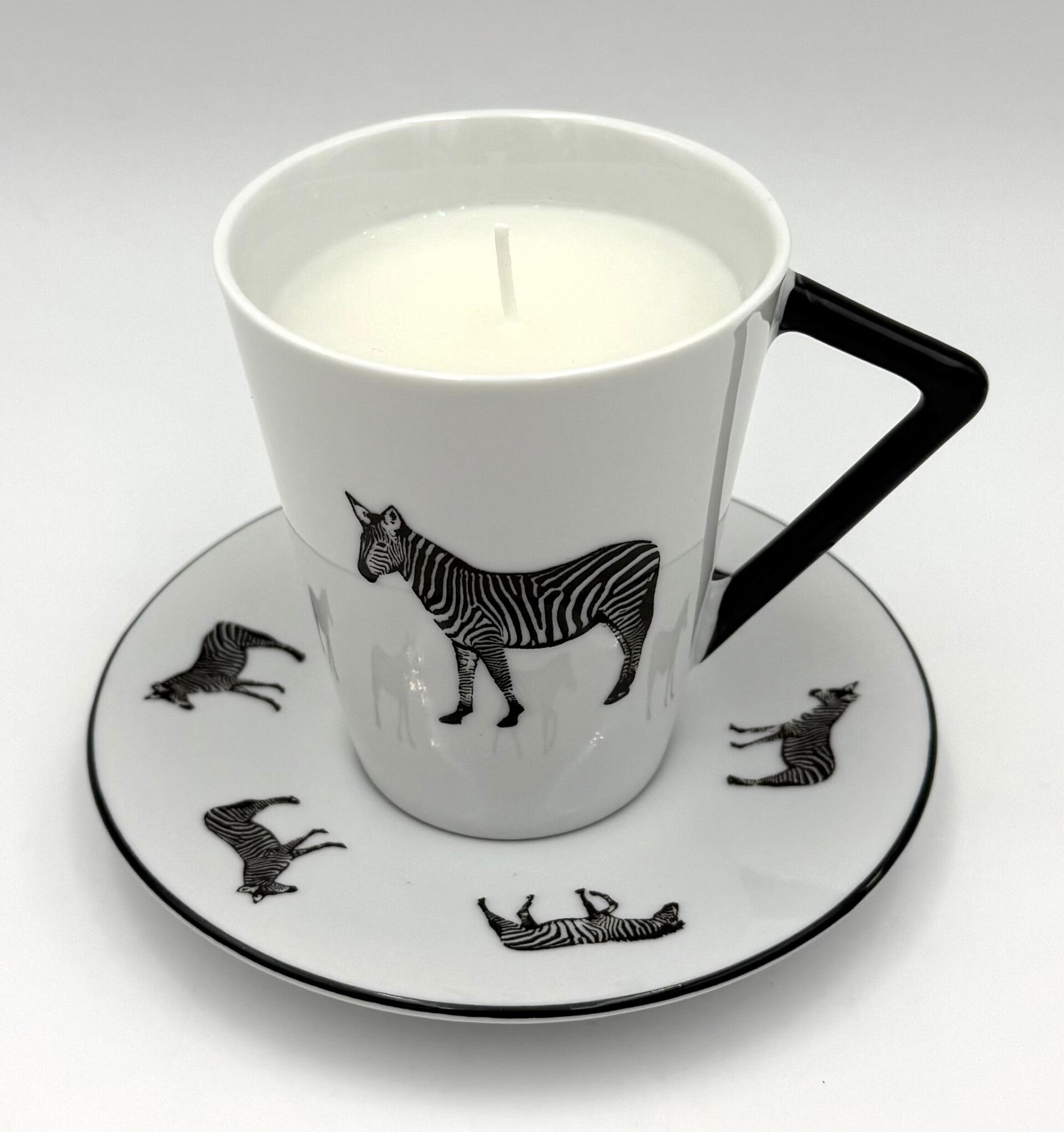 Kerze in Tasse