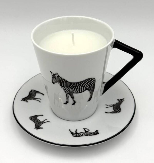 Kerze in Tasse