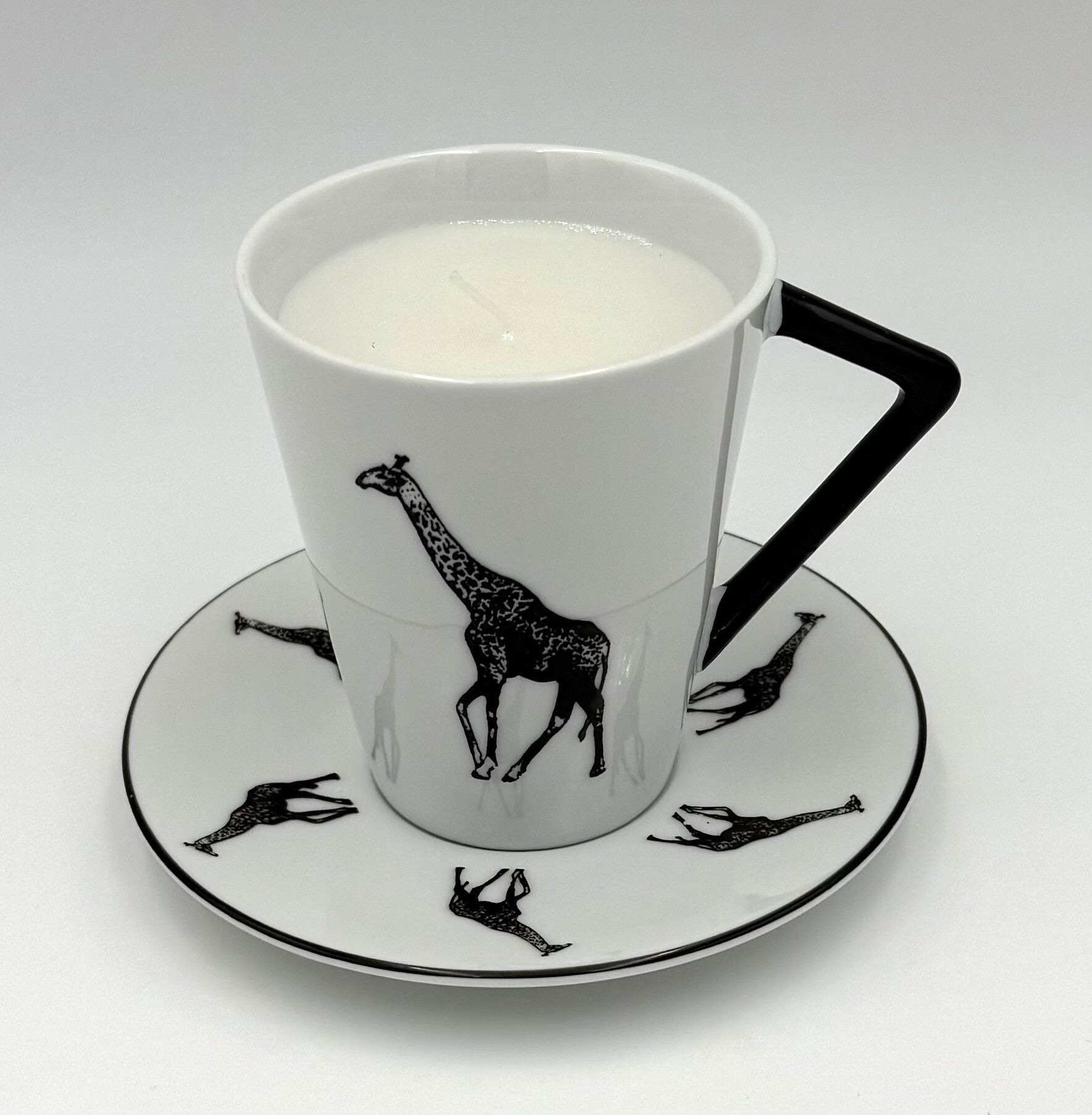 Kerze in Tasse