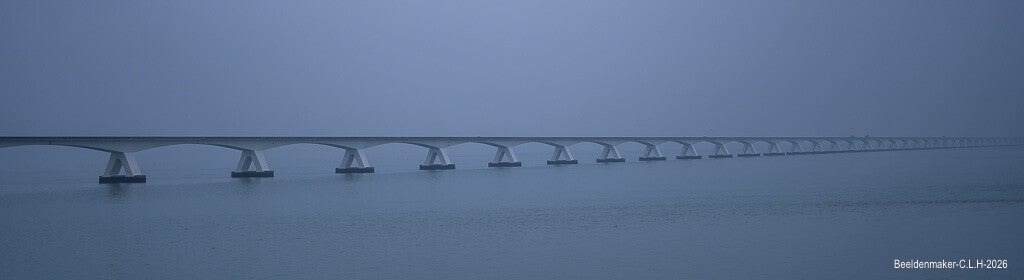 zeelandbrug-in-de-mist-2026-standard.jpg
