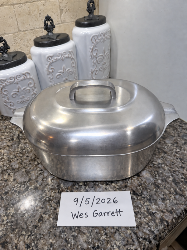 GHC MAGNALITE 8qt 4265 with Trivet