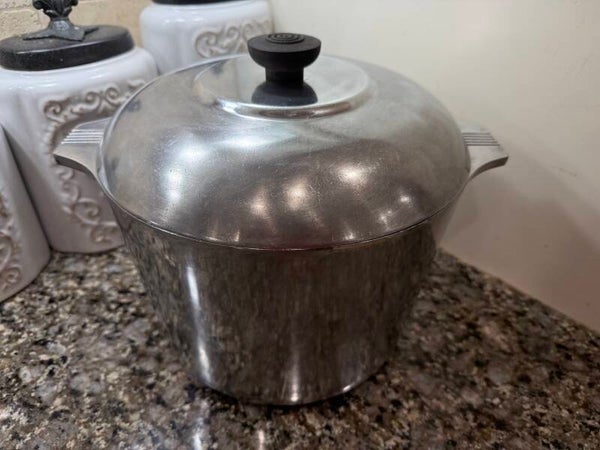 MAGNALITE 7.5qt Stock Pot(4738) - Hard to find!