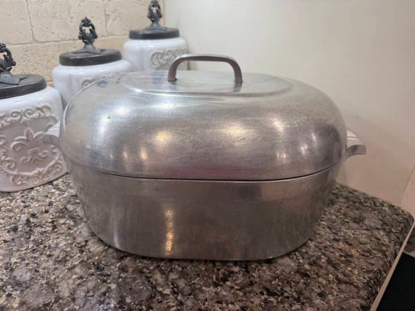 Wagner Ware MAGNALITE 13qt Roaster(4267)- Second Edition