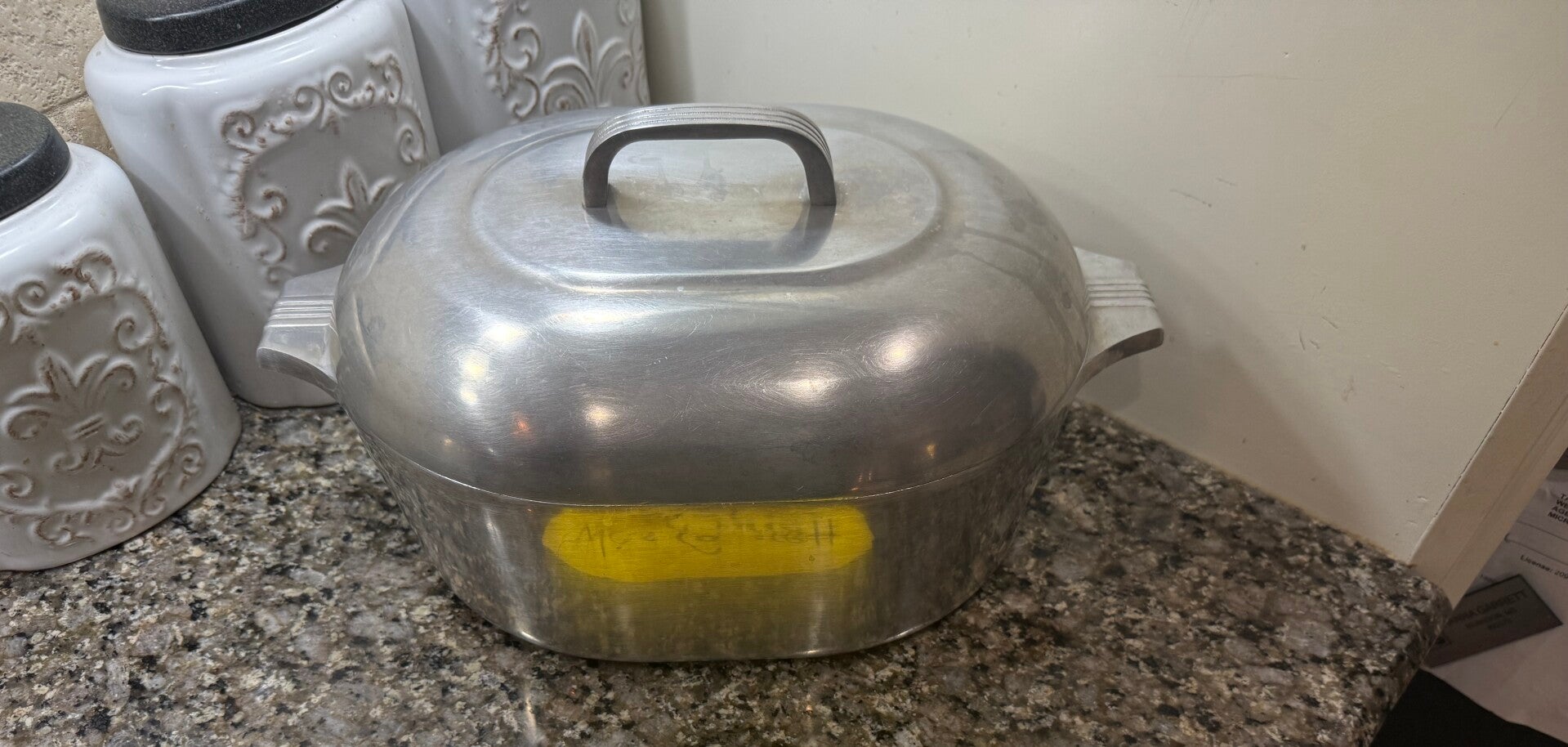🚨”LIKE NEW” Wagner Ware, 8qt  (4265) with trivet. Circa 1950.🚨