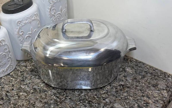 “2nd Edition” MAGNALITE Wagner Ware 4265 8qt Roaster