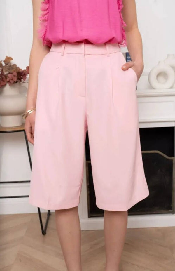 Short Pink