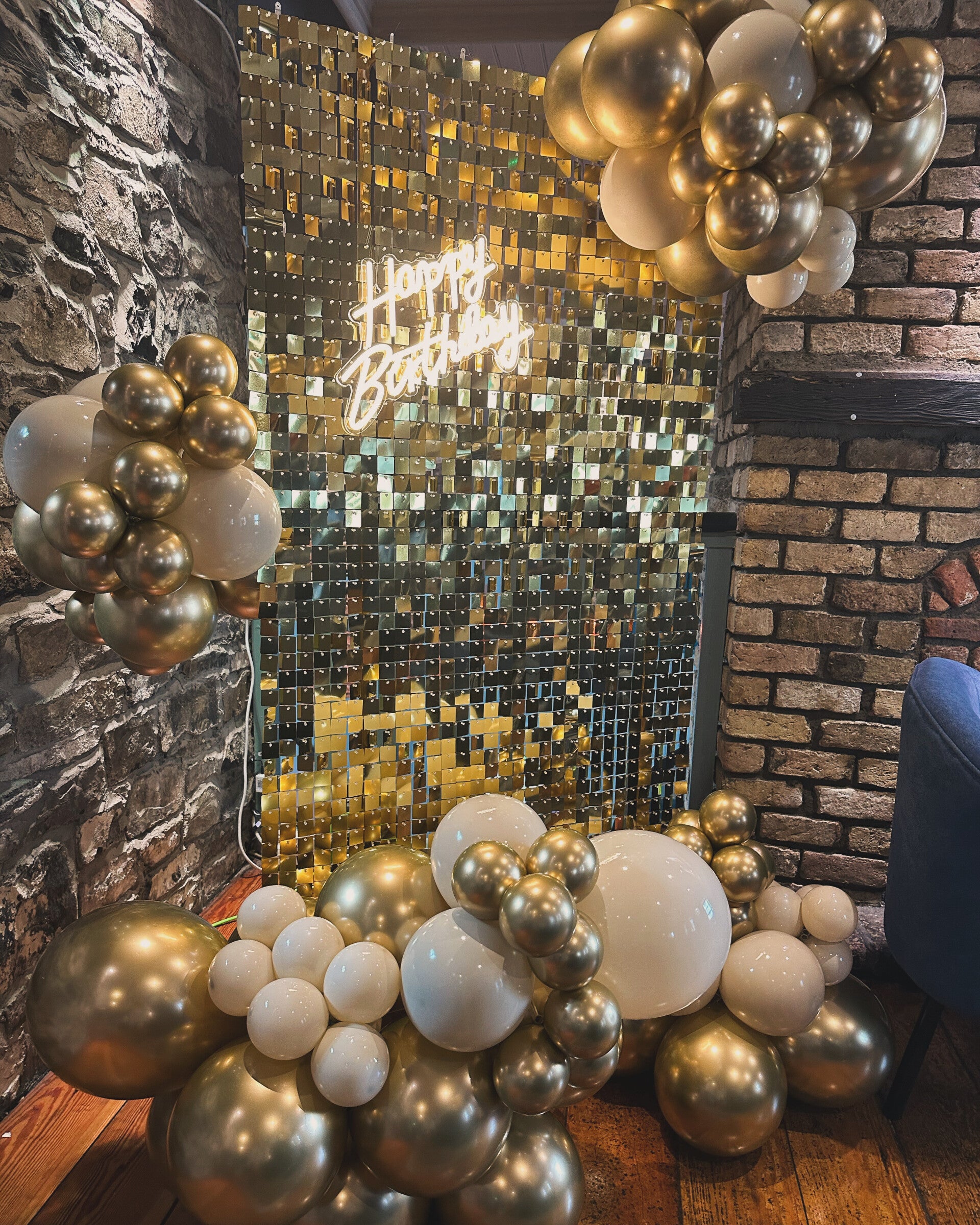 Sequin Wall - Gold