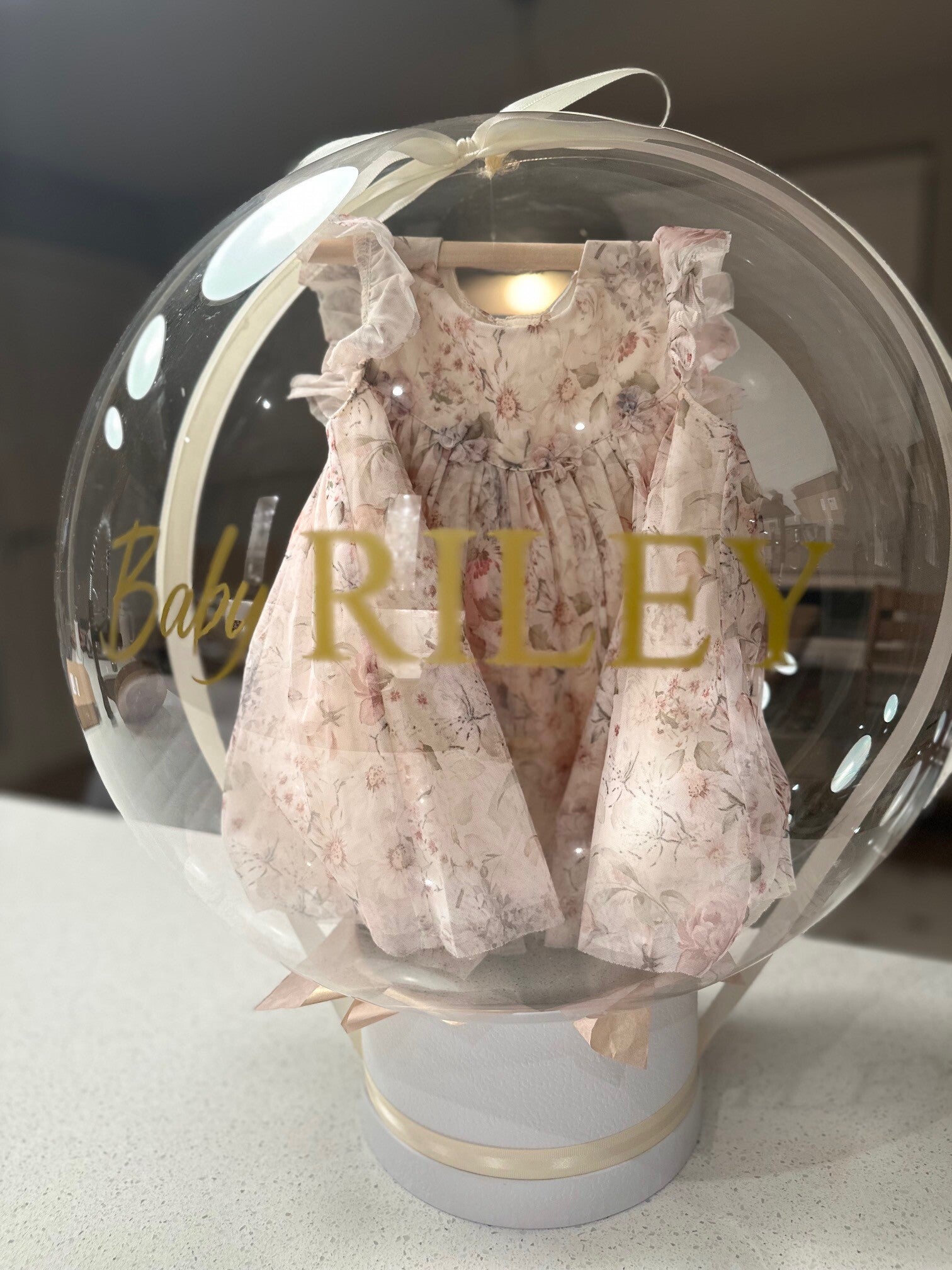 Bobo Balloon With Gift