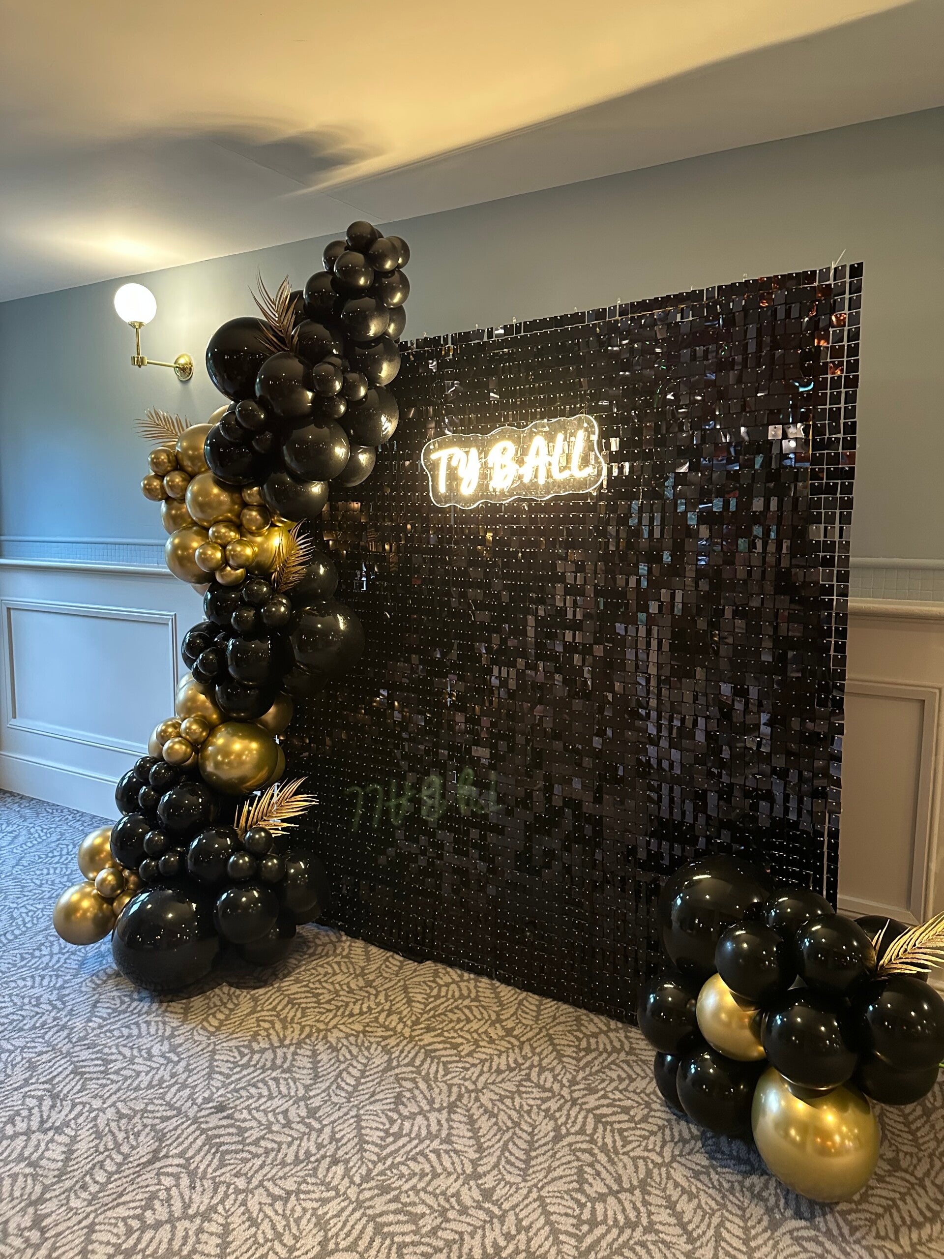 Sequin Wall - Black