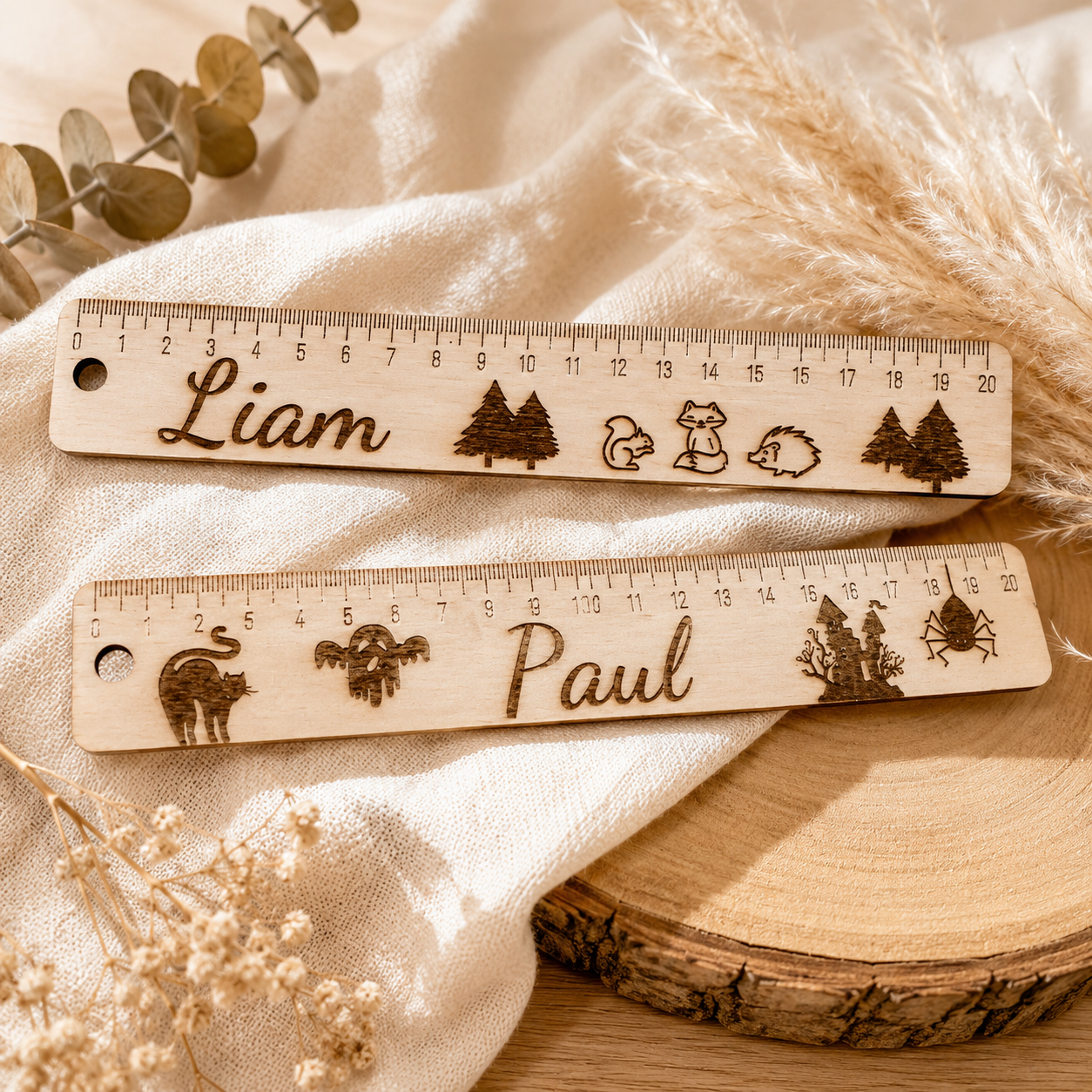 Personalisiertes Holz-Lineal mit Wunschmotiv