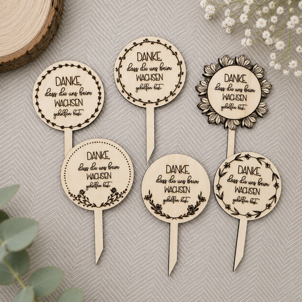 Blumenstecker aus Holz „Danke, dass du uns beim Wachsen geholfen hast“ – Geschenk für Erzieher, Lehrer & Tagesmutter