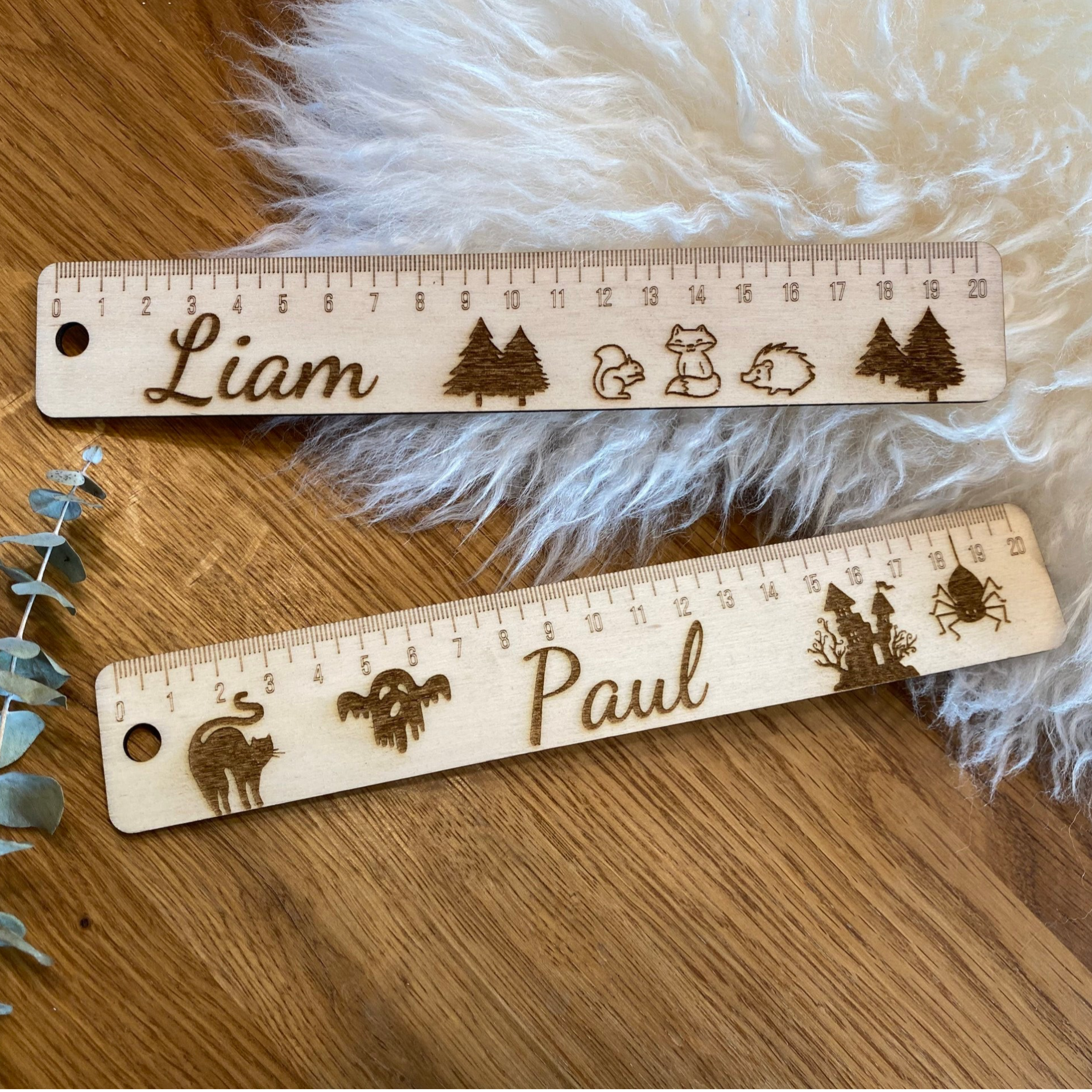 Personalisiertes Holz-Lineal mit Wunschmotiv