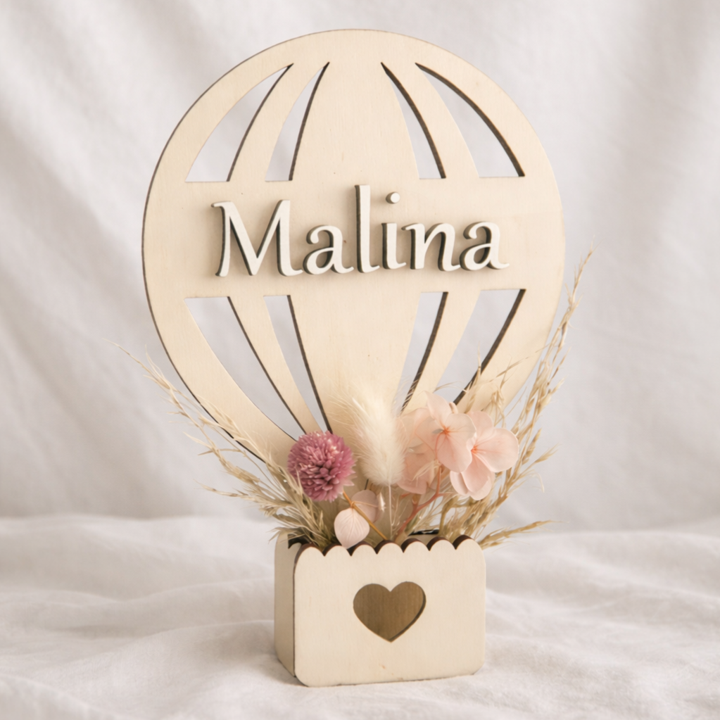Personalisierter Heißluftballon aus Holz – mit Namen & Trockenblumen