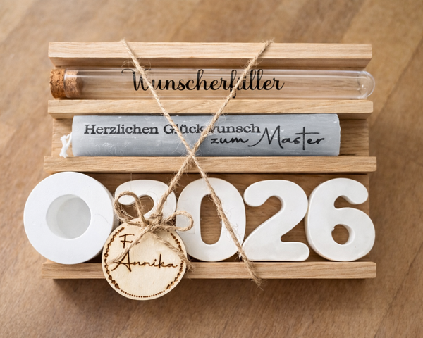 Personalisierter Geschenkaufsteller 2026 mit Wunschglas & Kerze