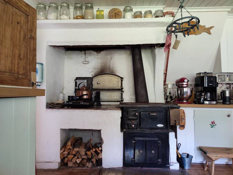 oude houtgestookt fornuis - vedspis