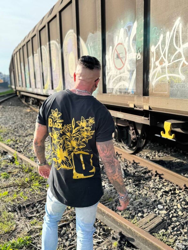 Aktion - Black Q Shirt unisex - let´s make something happen - Limited Edition - black / gold