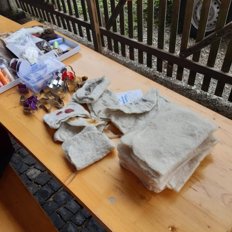 Kursmaterial zum Verzieren von Filztaschen