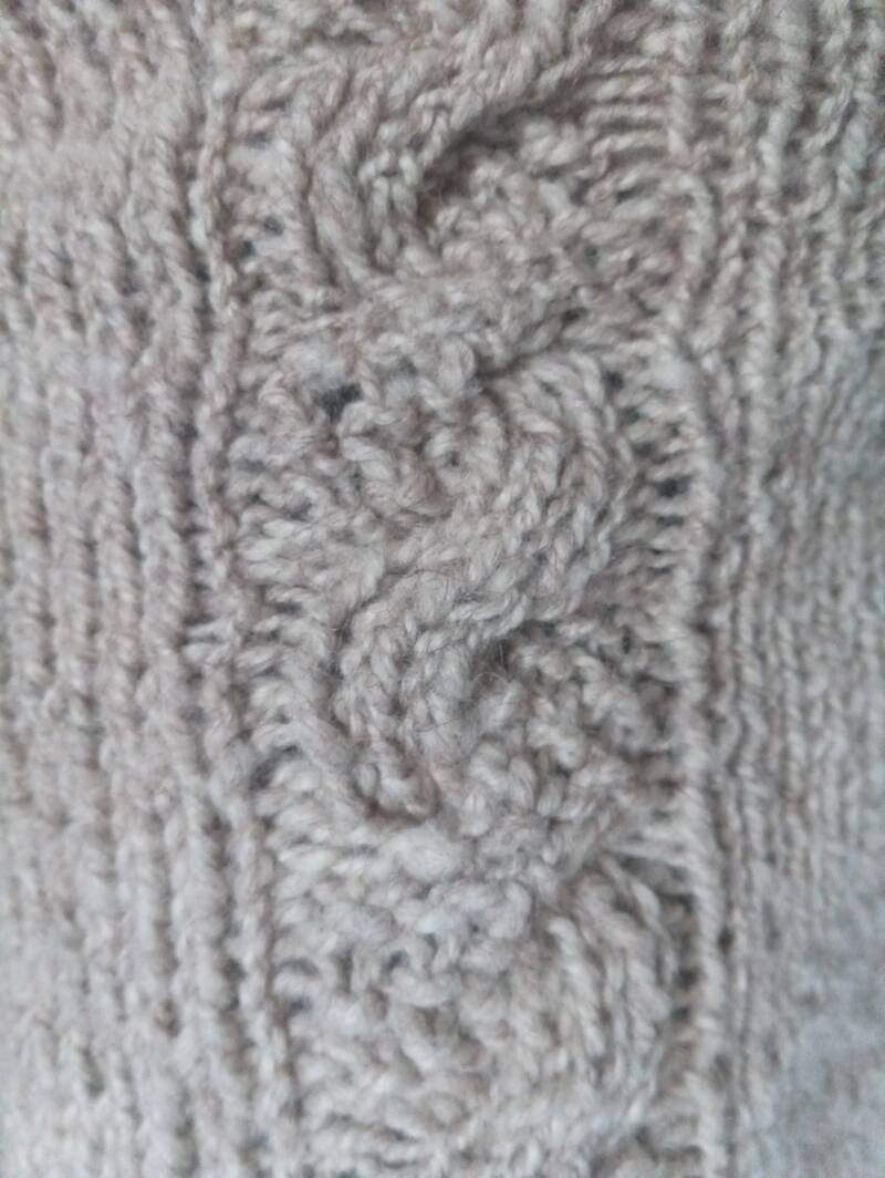 Monas Wolle in verschiedenen Verarbeitungsstufen