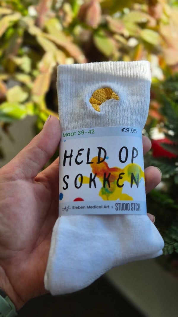 Sokken met Geborduurde Croissant | Studio STCH x Sieben Medical Art