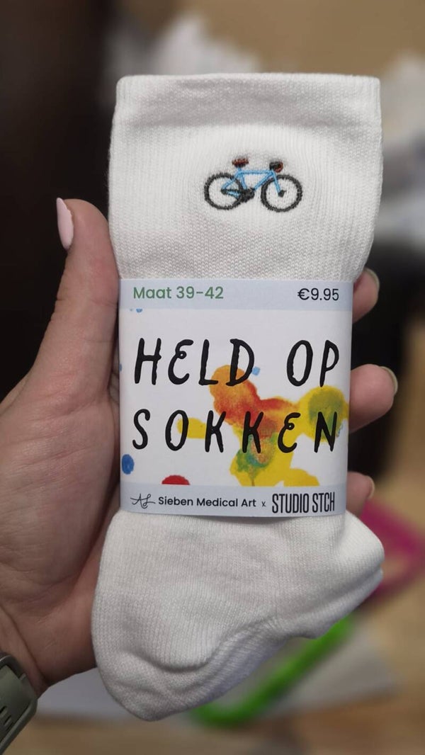 Sokken met Geborduurde Retro Fiets | Studio STCH x Sieben Medical Art