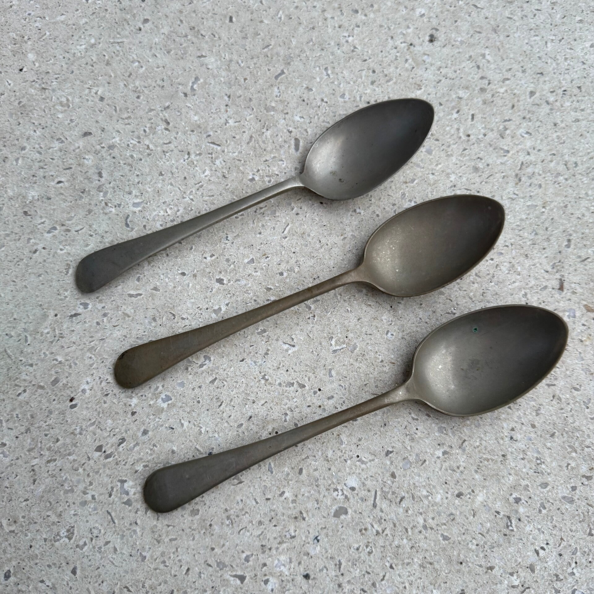 Wo2 lot van 3 Engelse lepels uit 1939