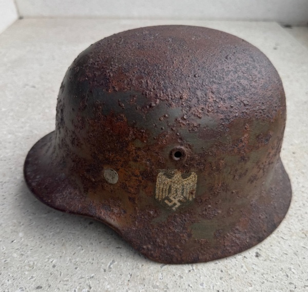 Wo2 Duitse helm met decal
