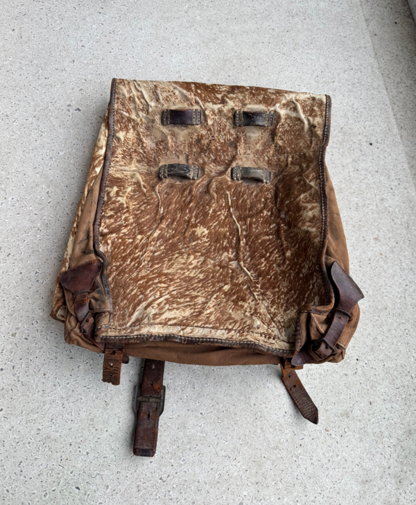 Wo1 Duitse rugzak met regiment