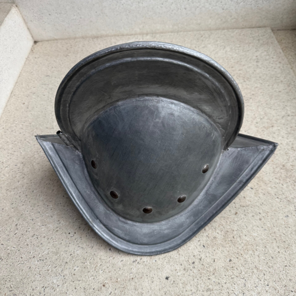 Spaanse helm 16-17eeuw