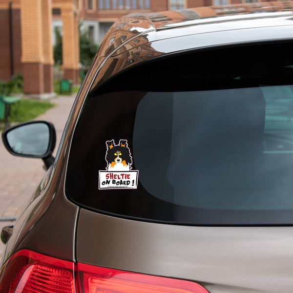 Sheltie / Shetland sheepdog on board ! autosticker DRIE kleurslagen!