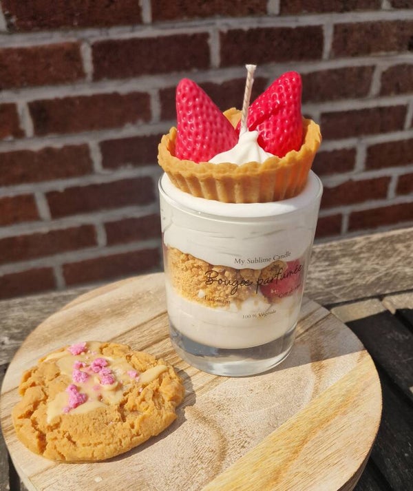 🥯 Bougie gourmande Déco fraise taille M