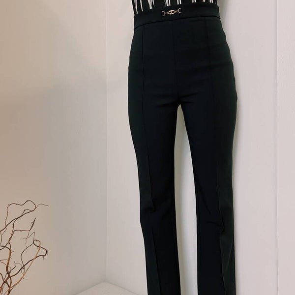 Elisabetta Franchi FW ‘21: hoge taille broek met wijde pijpen