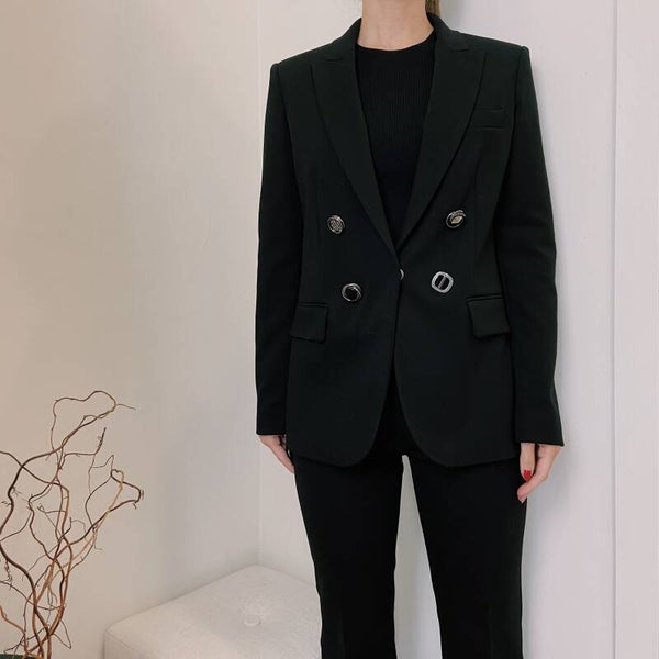 PINKO FW '21: blazer met knoopdetails