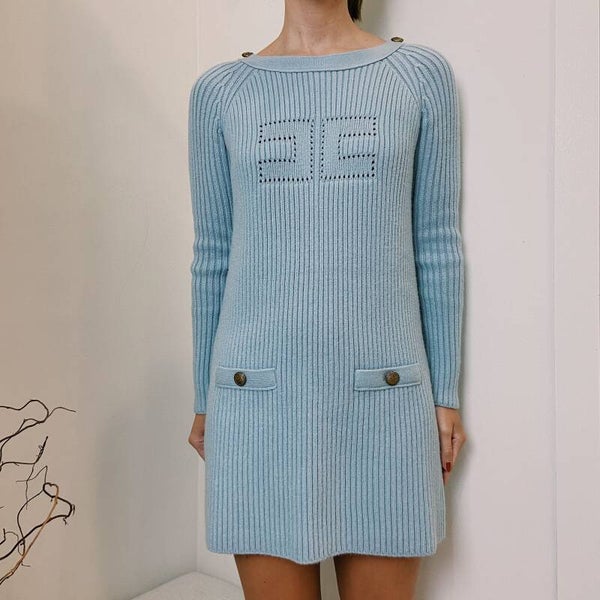 Elisabetta Franchi FW ‘21: gebreide jurk met logo