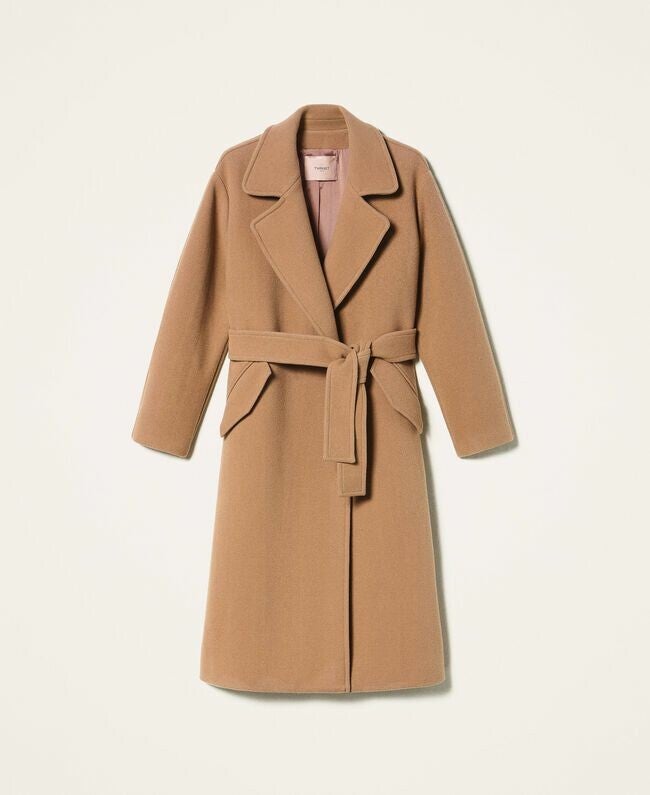 FW '20 Twinset: camel mantel