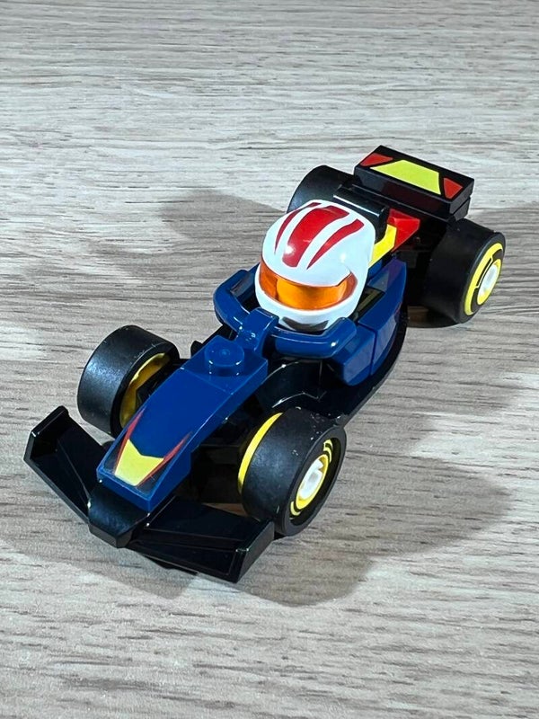 LEGO Red Bull RB20
