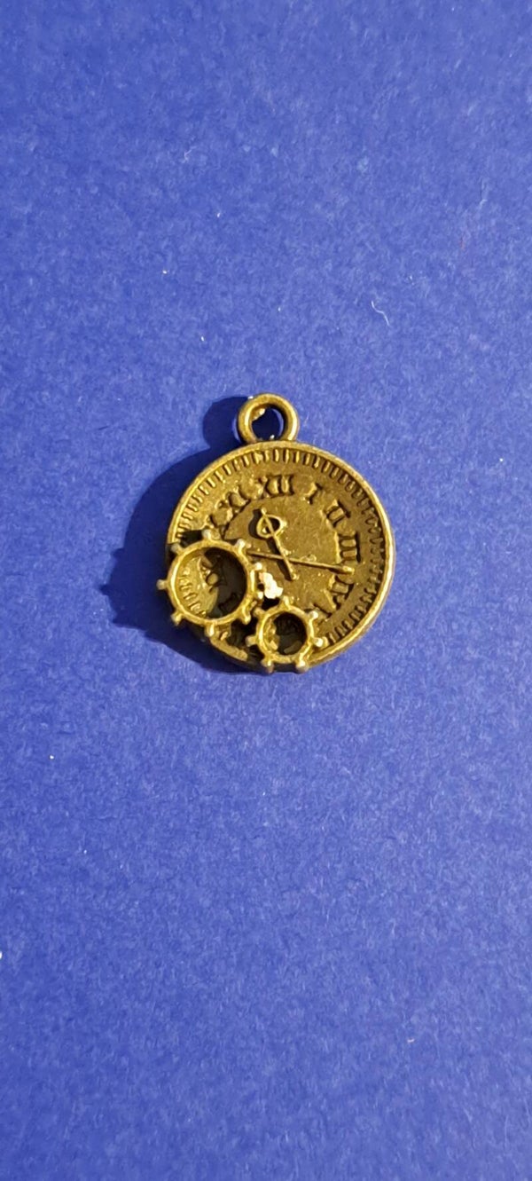 Bedel steampunk klokje