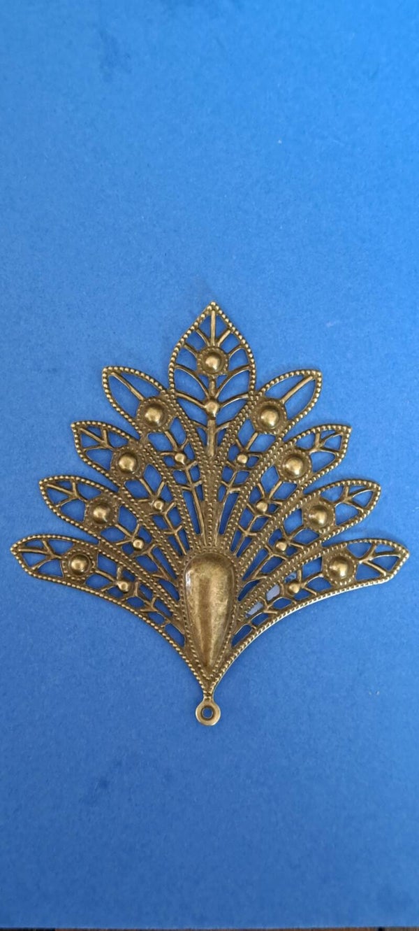 Filigraan embellishments 10