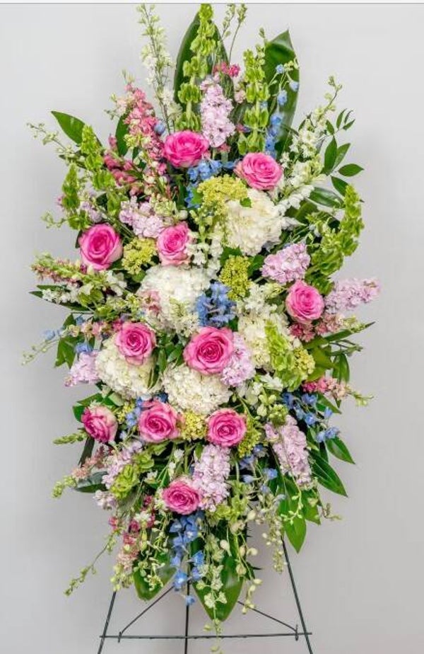 Graceful Pink Remembrance Spray