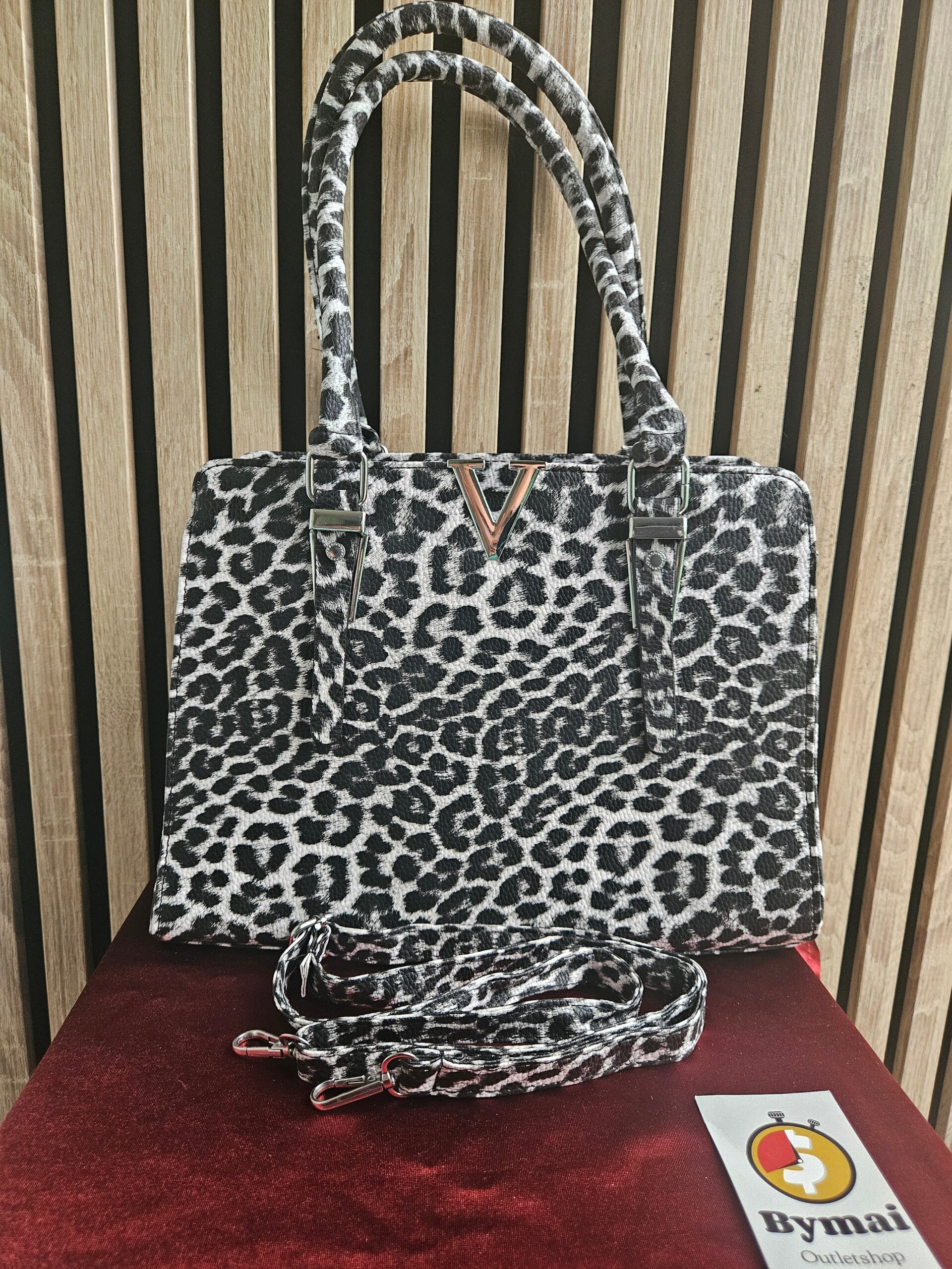 Tas Velinna