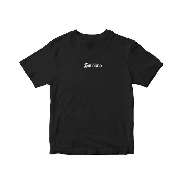 Roots T-shirt c/o Romanodyon